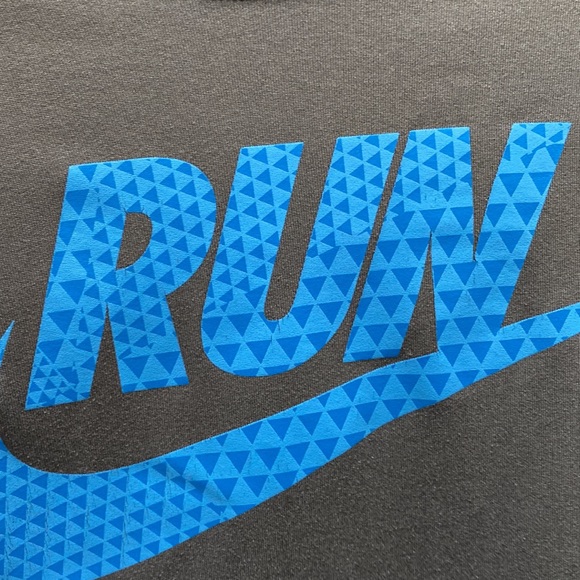 Men’s Nike Dri-Fit “RUN” blue and grey running t-shirt. Size medium. - Picture 9 of 9